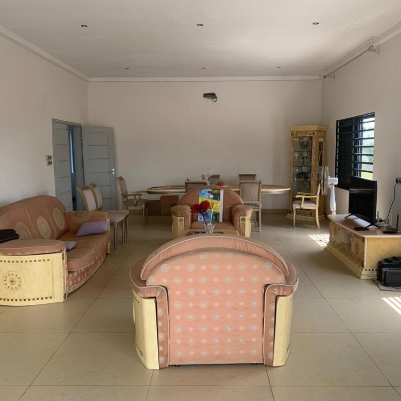 Grande Villa vue sur la Mer a vendre à Cotonou Fidjrossè Plage (11)