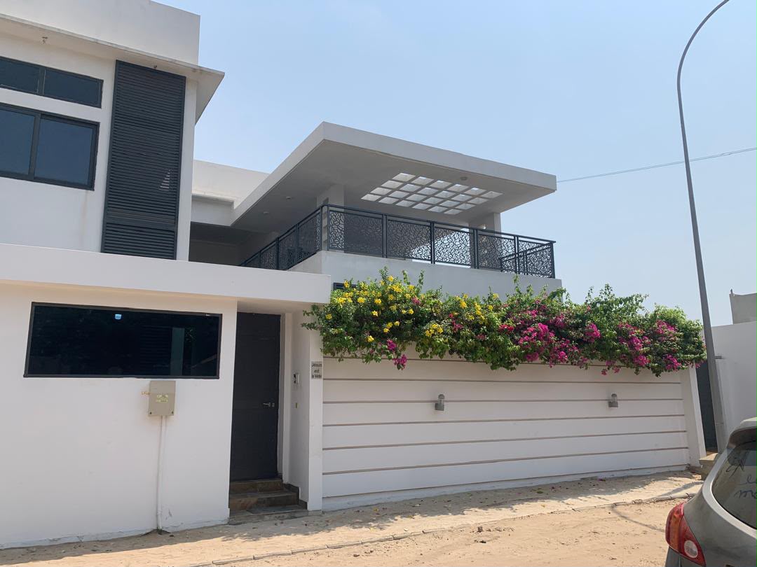 Grande Villa vue sur la Mer a vendre à Cotonou Fidjrossè Plage (12)