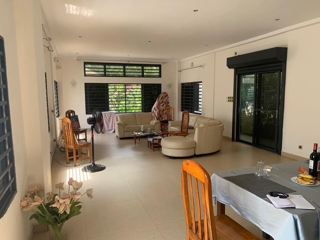 Grande Villa vue sur la Mer a vendre à Cotonou Fidjrossè Plage (4)