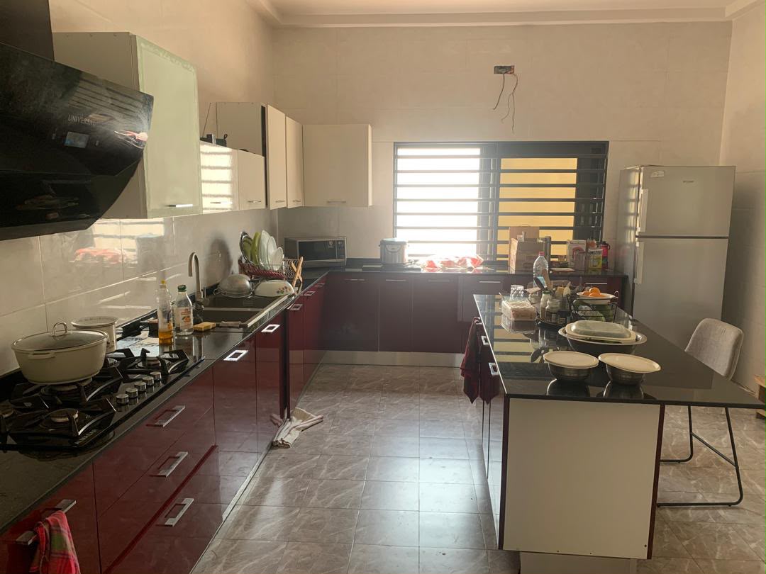 Grande Villa vue sur la Mer a vendre à Cotonou Fidjrossè Plage (5)