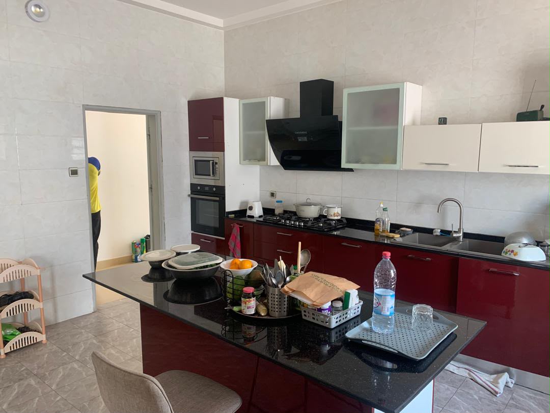 Grande Villa vue sur la Mer a vendre à Cotonou Fidjrossè Plage (7)