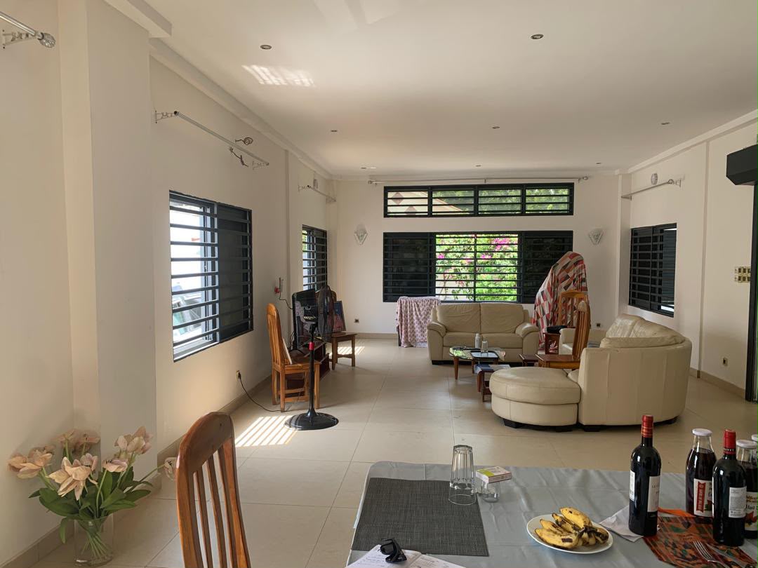Grande Villa vue sur la Mer a vendre à Cotonou Fidjrossè Plage