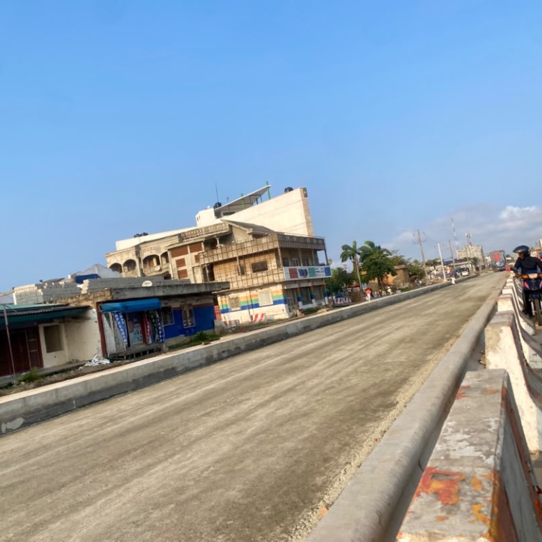 Parcelle à vendre au bord du goudron à Cotonou Vèdoko