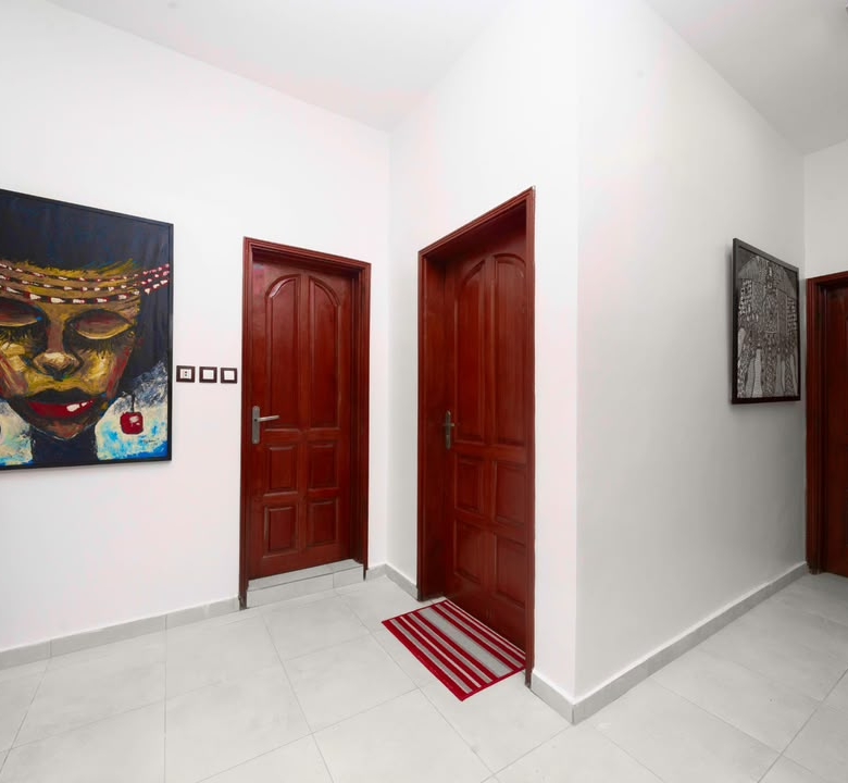 VILLA MEUBLÉE À LOUER À COTONOU FIDJROSSÈ PLAGE (29)