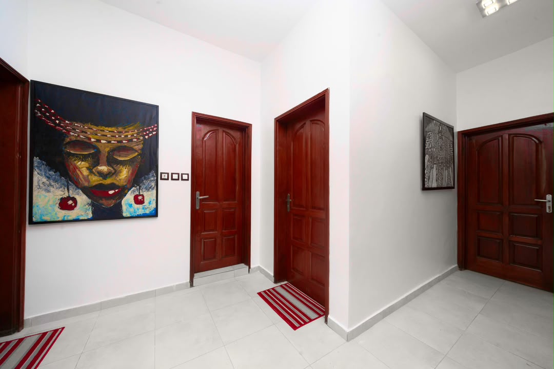 VILLA MEUBLÉE À LOUER À COTONOU FIDJROSSÈ PLAGE (29)