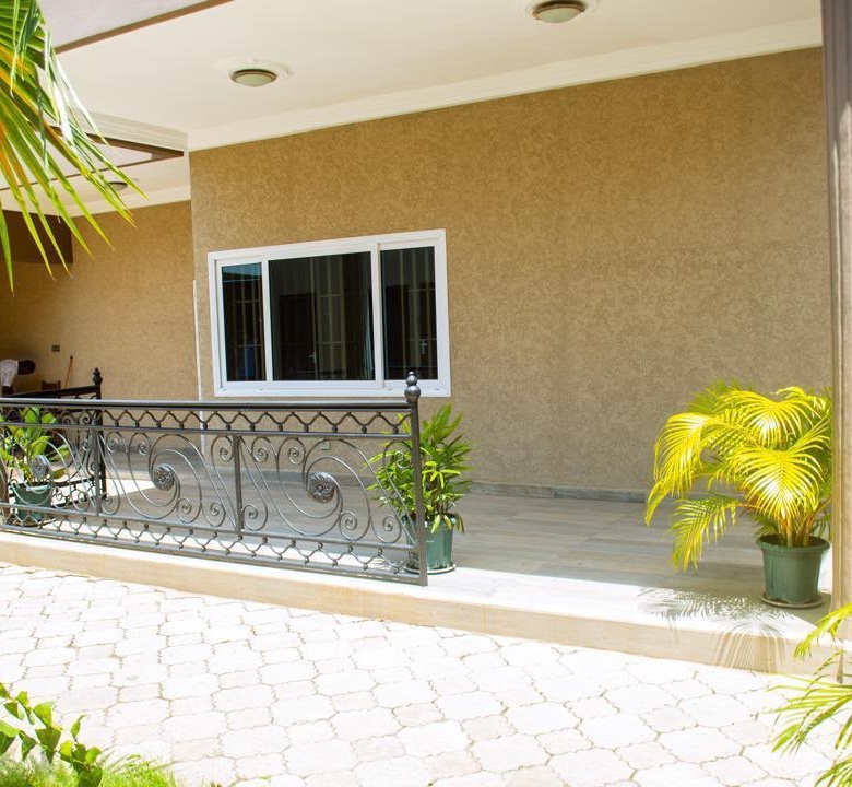 Villa meublé à louer à Cotonou Fidjrossè