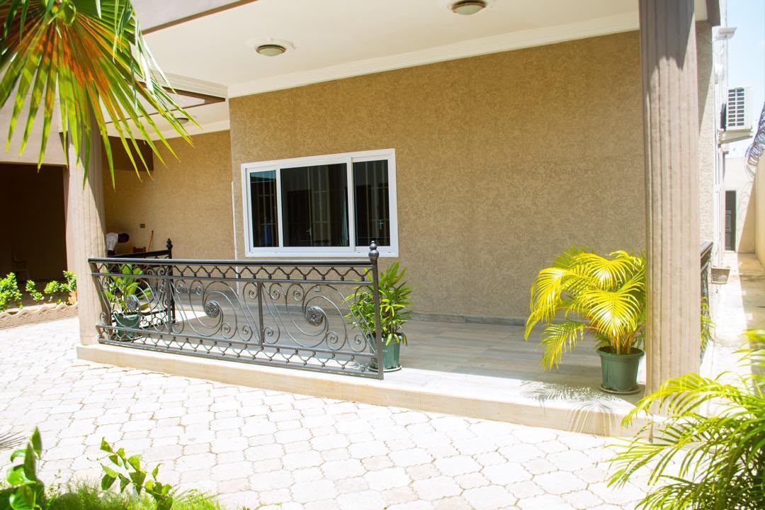 Villa meublé à louer à Cotonou Fidjrossè
