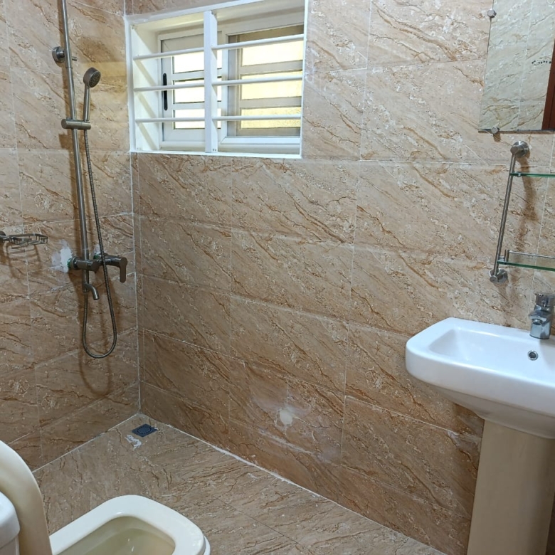 Appartement meublé à louer à Fidjrossè (9)